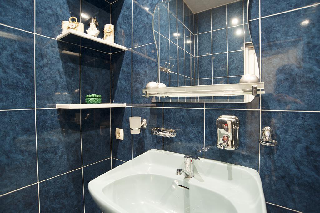 Apartment In Purtseladze Street Tbilisi ภายนอก รูปภาพ