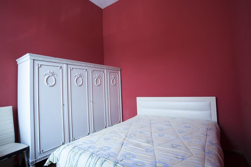 Apartment In Purtseladze Street Tbilisi ภายนอก รูปภาพ