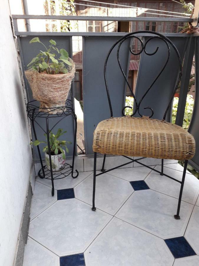 Apartment In Purtseladze Street Tbilisi ภายนอก รูปภาพ